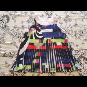Multi color pleated top
